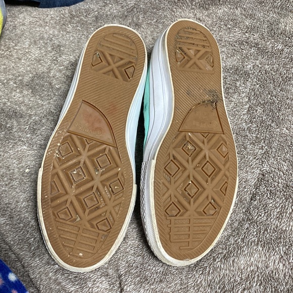 teal converse - Picture 2 of 4